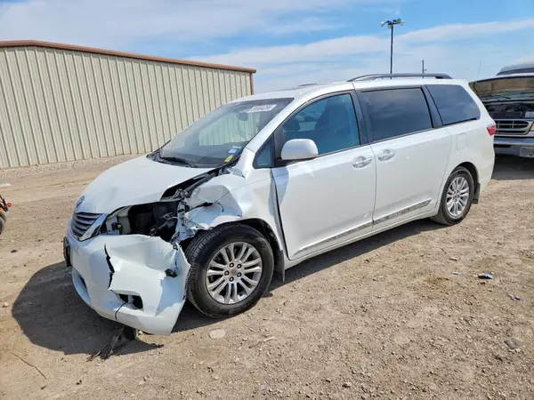 5TDYK3DC1GS705478 — 2016 Toyota Sienna, Передняя часть (Front End), фото до ремонта