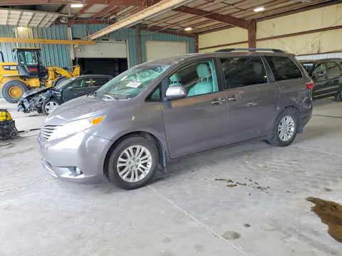 5TDYZ3DC1HS853031 — 2017 Toyota Sienna, Крыша (Top/Roof), фото до ремонта