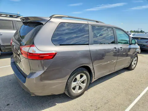 2017 Toyota Sienna VIN 5TDYZ3DC4HS794850 фото 3