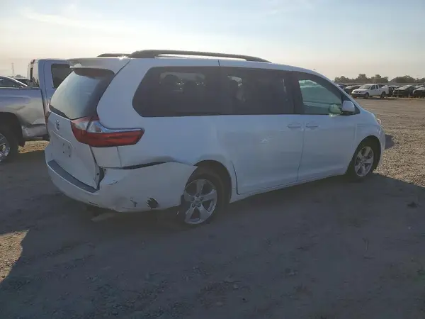 5TDKZ3DC8HS879597 — 2017 Toyota Sienna, фото 3 с аукциона Copart 29.09.2026, Боковая часть