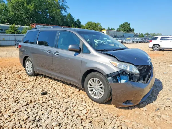 2017 TOYOTA SIENNA VIN 5TDYZ3DC5HS809257 фото 4