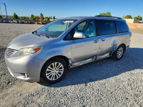 5TDYZ3DC0HS864389 — 2017 Toyota Sienna, Боковая часть (Side), фото до ремонта