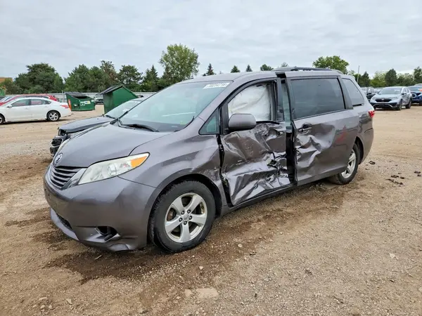 5TDKZ3DCXHS851722 — 2017 Toyota Sienna, Боковая часть (Side), фото до ремонта