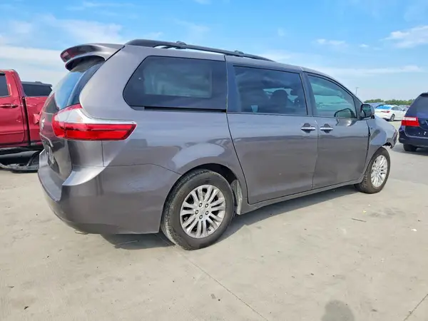 2017 TOYOTA SIENNA VIN 5TDYZ3DC9HS778675 фото 3