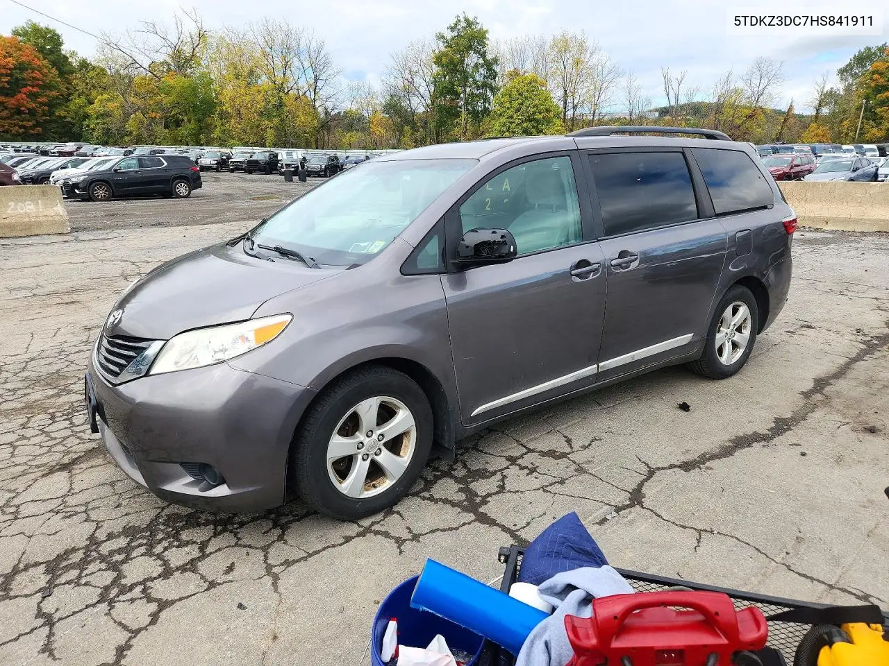2017 Toyota Sienna Le VIN 5TDKZ3DC7HS841911 фото 1