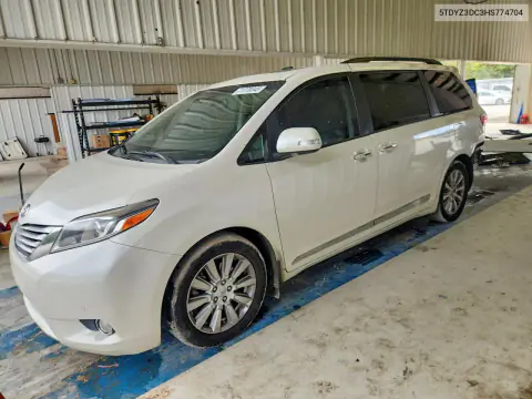 5TDYZ3DC3HS774704 — 2017 Toyota Sienna, Задняя часть, фото до ремонта