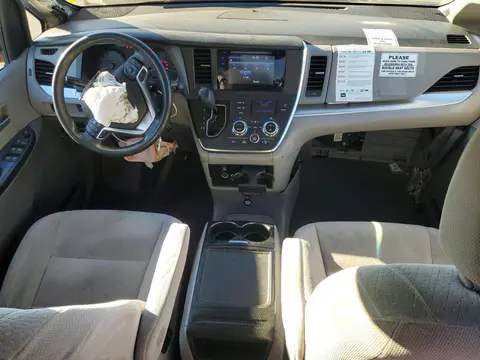 2017 Toyota Sienna Le VIN 5TDKZ3DCXHS804240 фото 8
