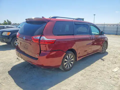 5TDDZ3DC3JS196219 — 2018 Toyota Sienna, фото 3 с аукциона Copart 13.10.2026, Задняя часть