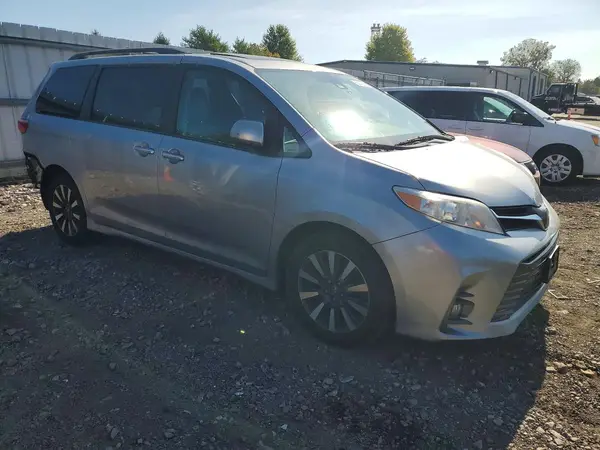 5TDDZ3DC2JS194638 — 2018 Toyota Sienna, фото 4 с аукциона Copart 12.10.2026, Задняя часть