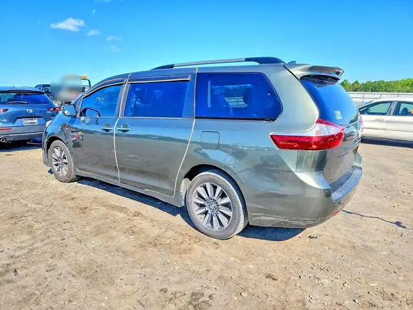 5TDDZ3DC8JS200491 — 2018 Toyota Sienna, фото 2 с аукциона Copart 14.10.2026, Боковая часть