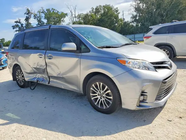 5TDYZ3DC4JS904432 — 2018 Toyota Sienna, фото 4 с аукциона Copart 13.10.2026, Боковая часть