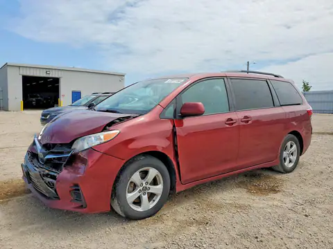 5TDKZ3DC2KS983946 — 2019 Toyota Sienna, Передняя часть (Front End), фото до ремонта