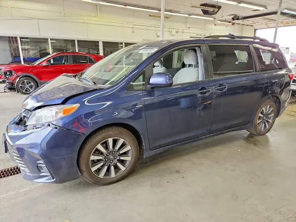 5TDJZ3DC7KS226648 — 2019 Toyota Sienna, Передняя часть (Front End), фото до ремонта