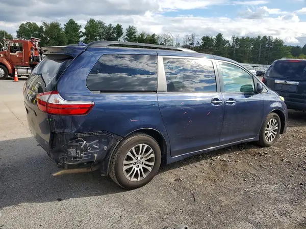 5TDYZ3DC7KS003315 — 2019 Toyota Sienna, фото 3 с аукциона Copart 28.09.2026, Задняя часть