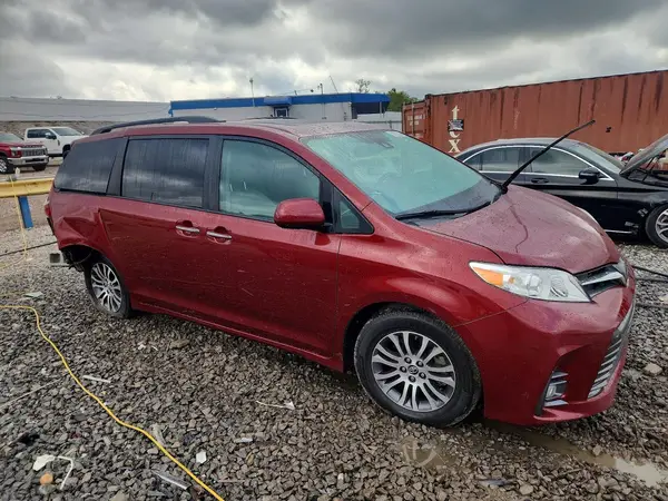 5TDYZ3DC4KS967189 — 2019 Toyota Sienna, фото 4 с аукциона Copart, Задняя часть