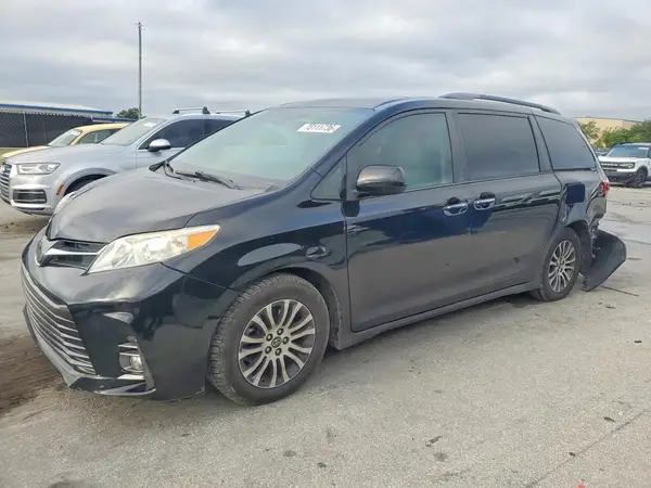 5TDYZ3DC8KS975277 — 2019 Toyota Sienna, Задняя часть (Rear End), фото до ремонта