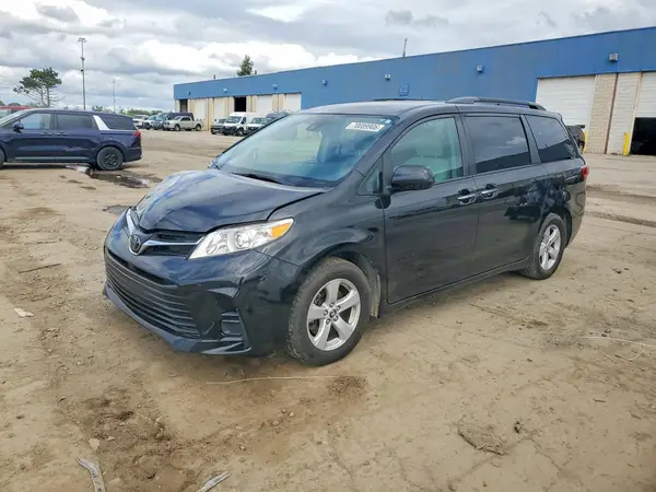 5TDKZ3DC4LS041284 — 2020 Toyota Sienna, Передняя часть (Front End), фото до ремонта