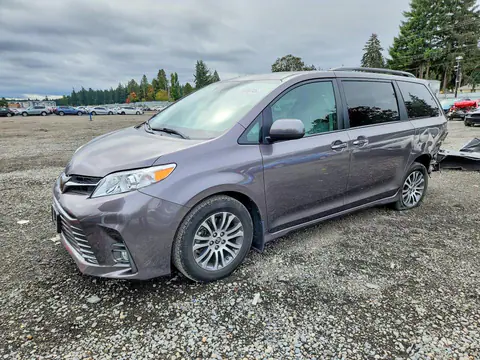 5TDYZ3DC7LS078047 — 2020 Toyota Sienna, Задняя часть (Rear End), фото до ремонта