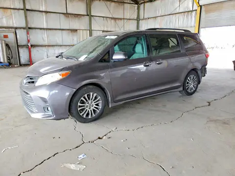 5TDYZ3DC8LS062357 — 2020 Toyota Sienna, Задняя часть (Rear End), фото до ремонта