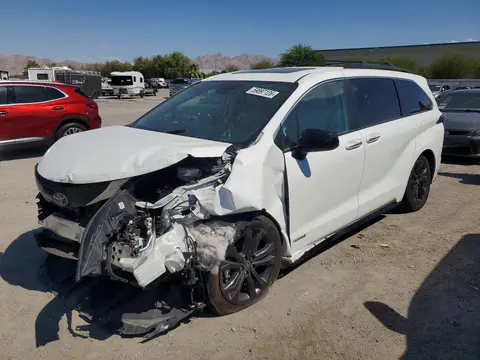 5TDDRKEC7MS053061 — 2021 Toyota Sienna, Передняя часть (Front End), фото до ремонта