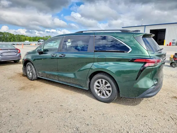 5TDYRKEC1MS030215 — 2021 Toyota Sienna, фото 2 с аукциона Copart 28.09.2026, Подтопление