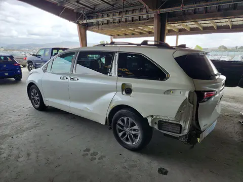 2021 Toyota Sienna VIN 5TDJSKFC6MS017271 фото 2