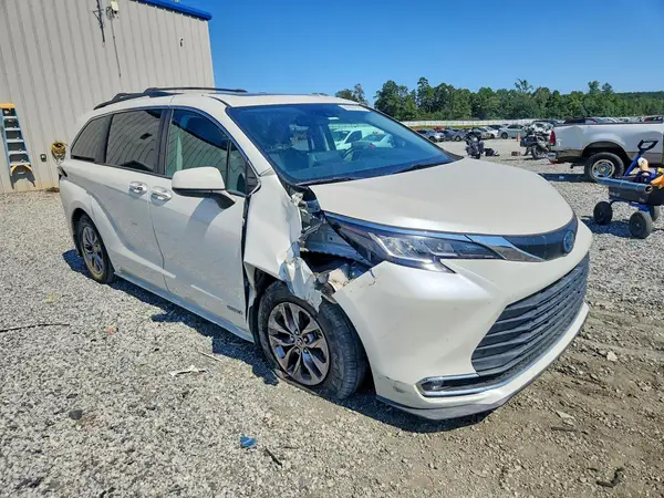 5TDYRKEC9MS019690 — 2021 Toyota Sienna, фото 4 с аукциона Copart 05.10.2026, Передняя часть
