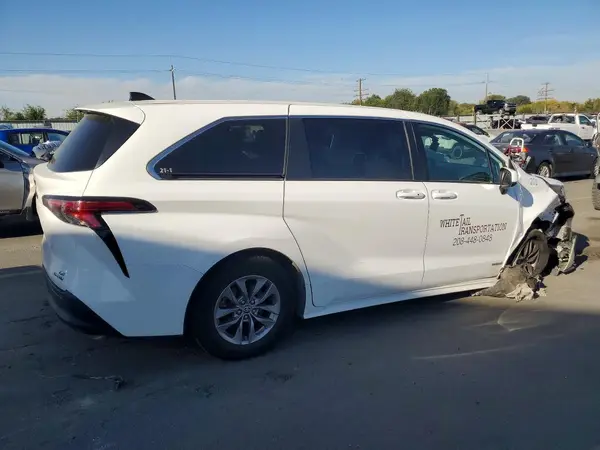 5TDKRKECXMS006632 — 2021 Toyota Sienna, фото 3 с аукциона Copart, Передняя часть