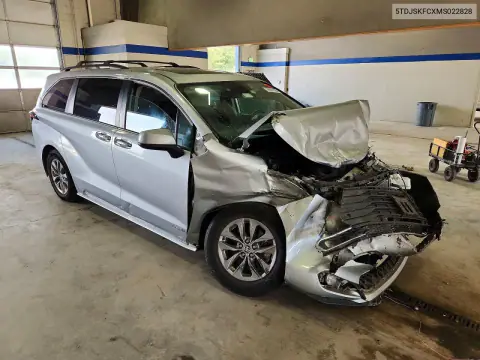 2021 Toyota Sienna Xle VIN 5TDJSKFCXMS022828 фото 4