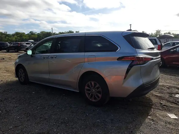 5TDKRKEC3MS018797 — 2021 Toyota Sienna, фото 2 с аукциона Copart, Передняя часть