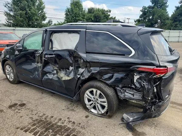 5TDESKFC2NS067507 — 2022 Toyota Sienna, фото 2 с аукциона Copart 14.10.2026, Боковая часть