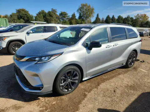 5TDDRKEC8NS096552 — 2022 Toyota Sienna, Боковая часть, фото до ремонта