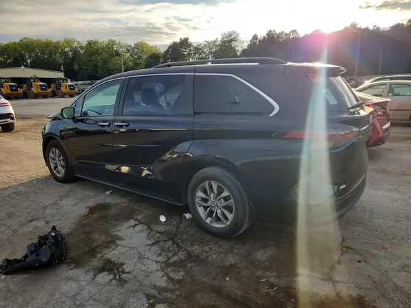 2022 TOYOTA SIENNA VIN 5TDJSKFC2NS068140 фото 2