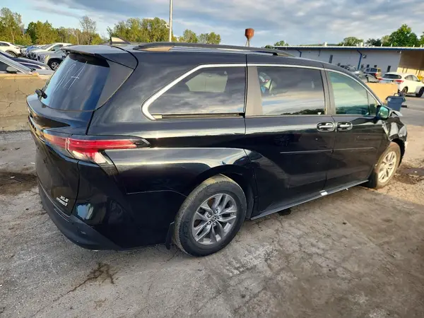 2022 TOYOTA SIENNA VIN 5TDJSKFC2NS068140 фото 3