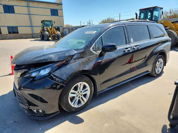 5TDASKFCXNS053711 — 2022 Toyota Sienna, Передняя часть (Front End), фото до ремонта