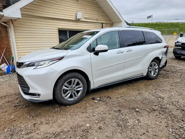 5TDZSKFC7NS047299 — 2022 Toyota Sienna, Задняя часть (Rear End), фото до ремонта