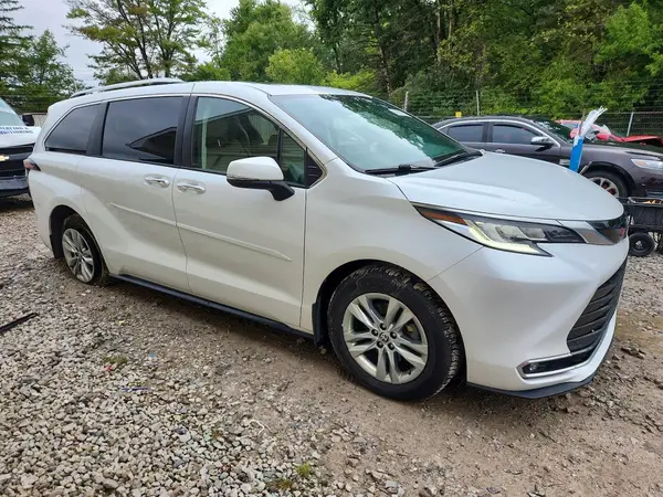 5TDZSKFC7NS047299 — 2022 Toyota Sienna, фото 4 с аукциона Copart 07.10.2026, Задняя часть