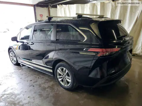 5TDJSKFC3NS051508 — 2022 Toyota Sienna, фото 2 с аукциона Copart, Мелкие вмятины и царапины