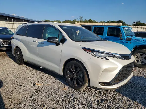 5TDCRKEC0PS151994 — 2023 Toyota Sienna, фото 4 с аукциона Copart, Боковая часть