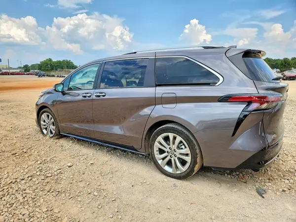 5TDERKEC3PS179894 — 2023 Toyota Sienna, фото 2 с аукциона Copart, Передняя часть