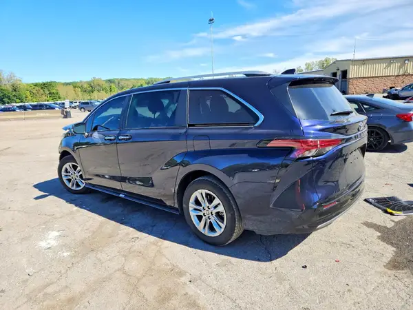 5TDZRKEC8PS160162 — 2023 Toyota Sienna, фото 2 с аукциона Copart, Передняя часть