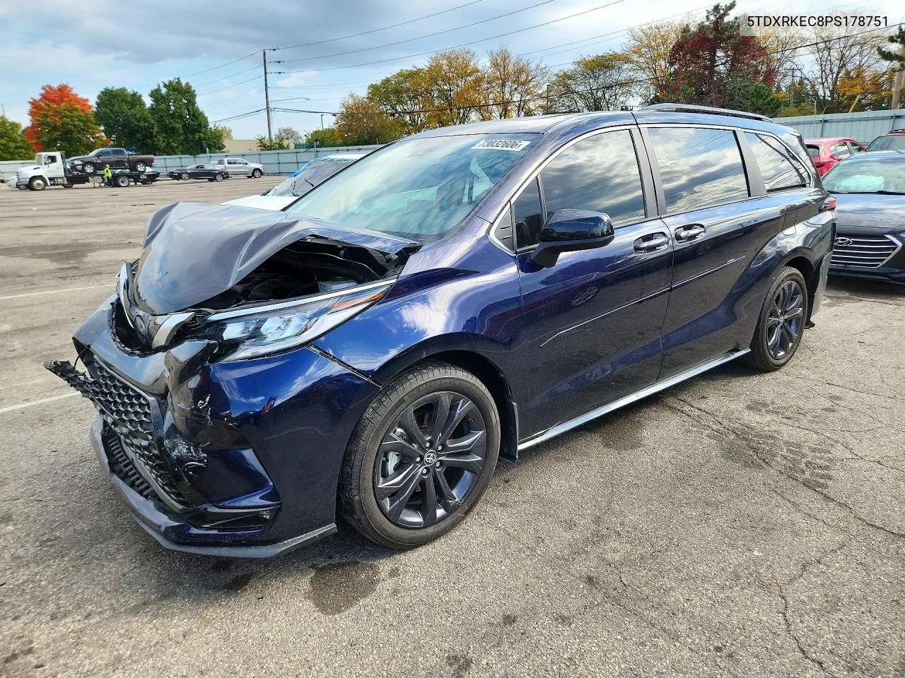 5TDXRKEC8PS178751 Toyota Sienna 2023 — повреждение Передняя часть, фото до ремонта