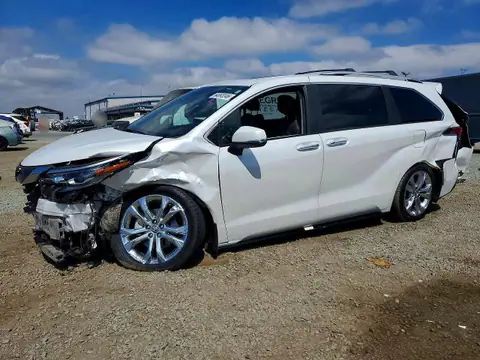 5TDERKEC7RS223110 — 2024 Toyota Sienna, Передняя часть (Front End), фото до ремонта