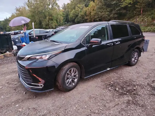 5TDYRKEC4RS184439 — 2024 Toyota Sienna, Задняя часть (Rear End), фото до ремонта
