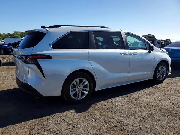 5TDJSKFC0RS129331 — 2024 Toyota Sienna, фото 3 с аукциона Copart, Боковая часть