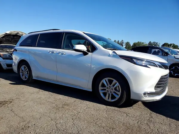 5TDJSKFC0RS129331 — 2024 Toyota Sienna, фото 4 с аукциона Copart, Боковая часть