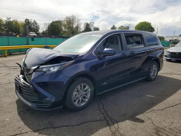 5TDKSKFC6RS147840 — 2024 Toyota Sienna, Передняя часть (Front End), фото до ремонта