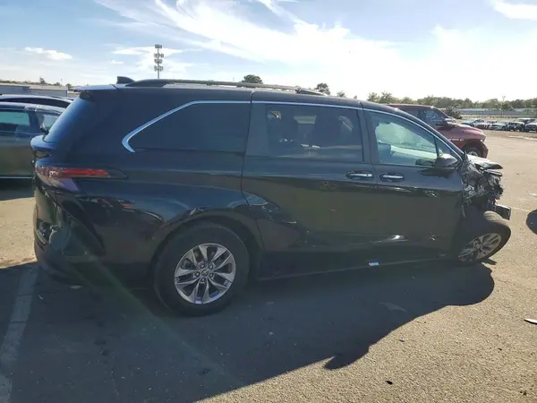 5TDYRKEC3RS214515 — 2024 Toyota Sienna, фото 3 с аукциона Copart, Передняя часть