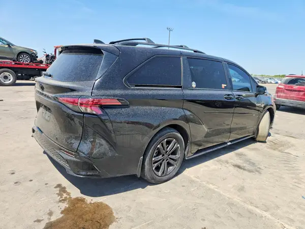 5TDCSKFC4SS176019 — 2025 Toyota Sienna, фото 3 с аукциона Copart, Боковая часть