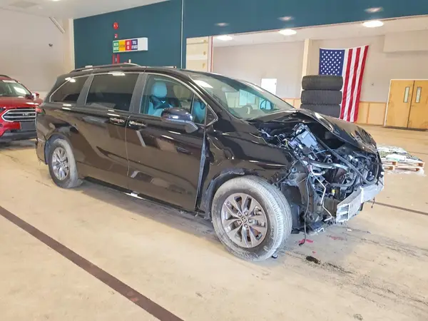 5TDJSKFC1SS166555 — 2025 Toyota Sienna, фото 4 с аукциона Copart, Передняя часть